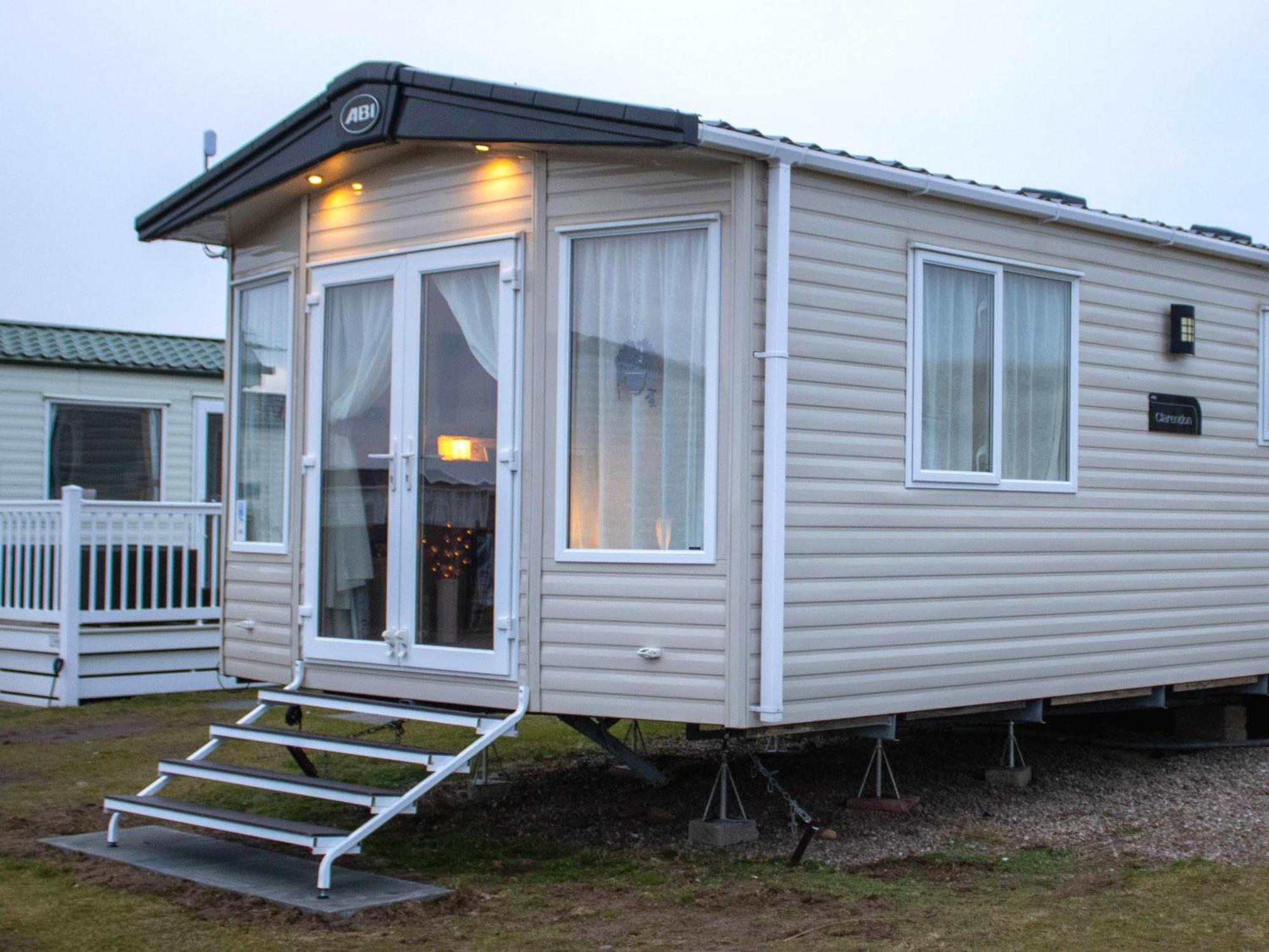 לוסימאות' Eagle'S Den Caravan מראה חיצוני תמונה